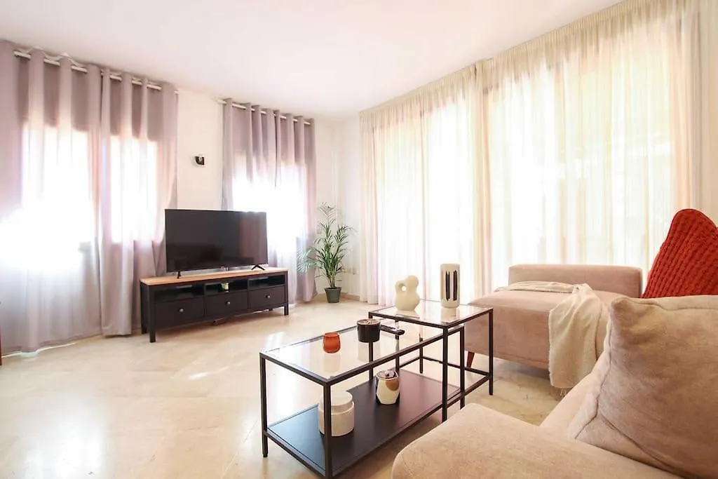 Piso 4 Hab. - Elviria Playa Apartment Marbella