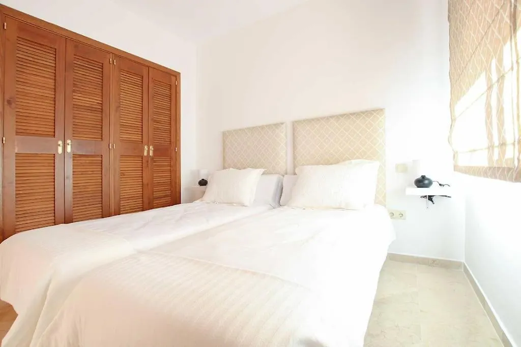 Piso 4 Hab. - Elviria Playa Apartment Marbella