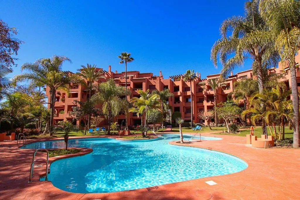 Piso 4 Hab. - Elviria Playa Apartment Marbella