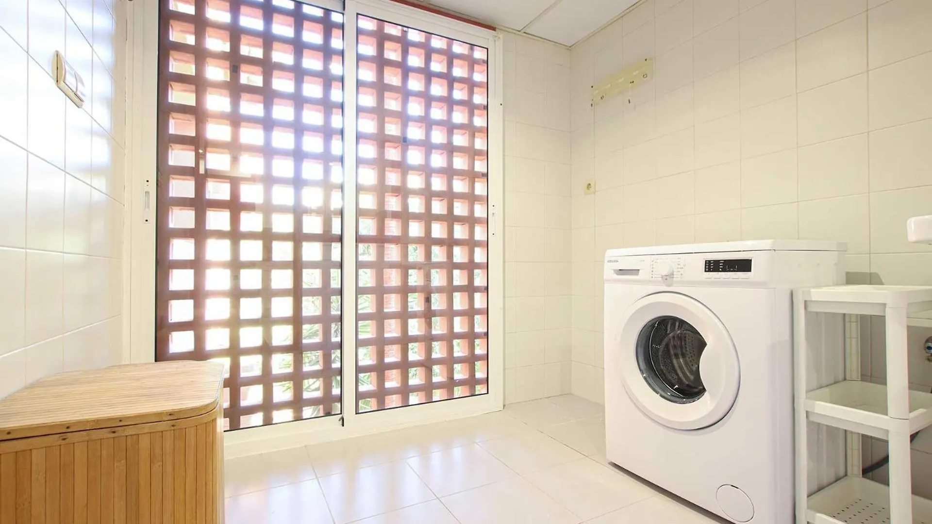 Piso 4 Hab. - Elviria Playa Apartment Marbella 0*,  Spain