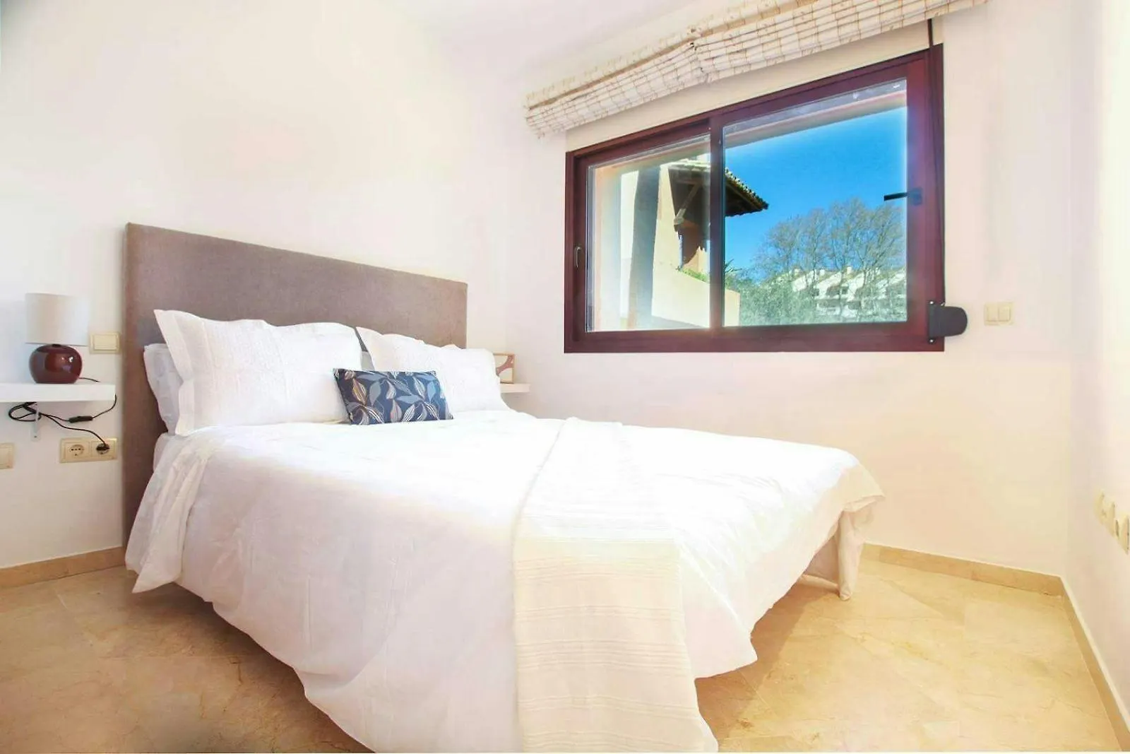 Piso 4 Hab. - Elviria Playa Apartment Marbella