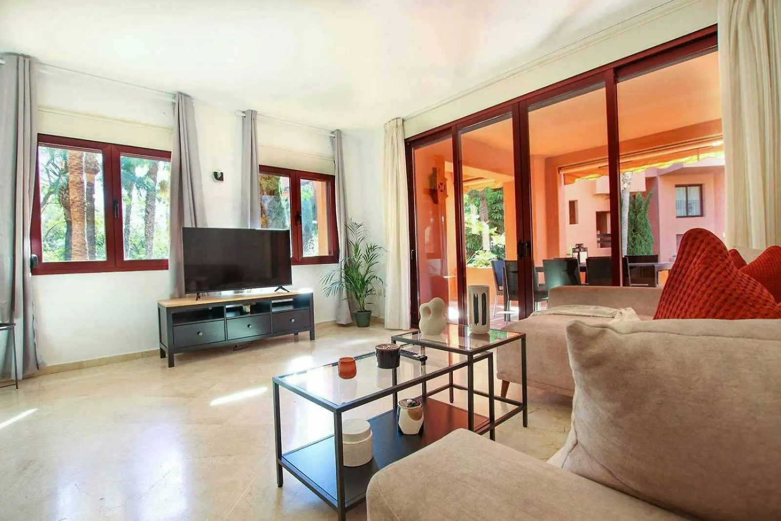 Piso 4 Hab. - Elviria Playa Apartment Marbella